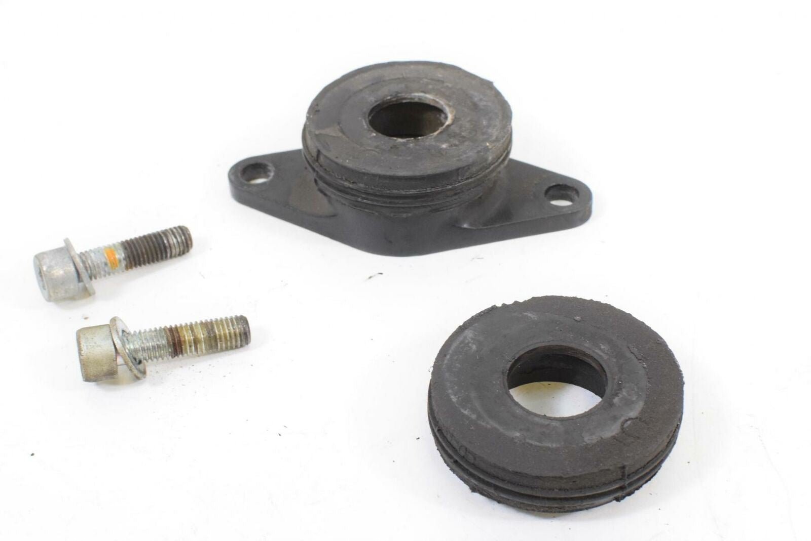 2006 Harley VRSCA V-Rod Engine To Frame Motor Mount Set 16307-05 {{ shop.shopifyCountryName }} - Mototech271