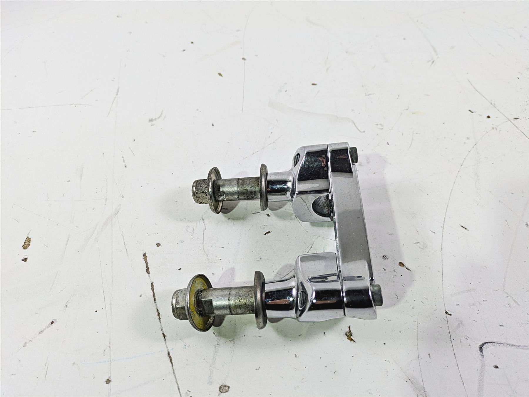 1992 Harley FLSTC Softail Heritage Handlebar Holder Riser Set 56567-86B {{ shop.shopifyCountryName }} - Mototech271