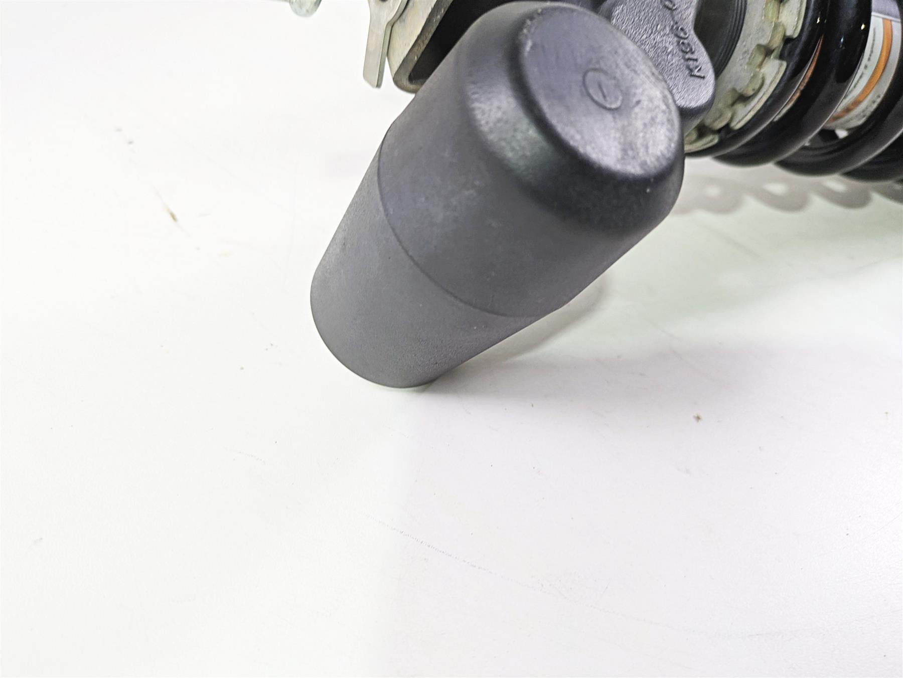 2020 Kawasaki ZX6R ZX636 Ninja Rear Suspension Shock Black 45014-0393-52E {{ shop.shopifyCountryName }} - Mototech271