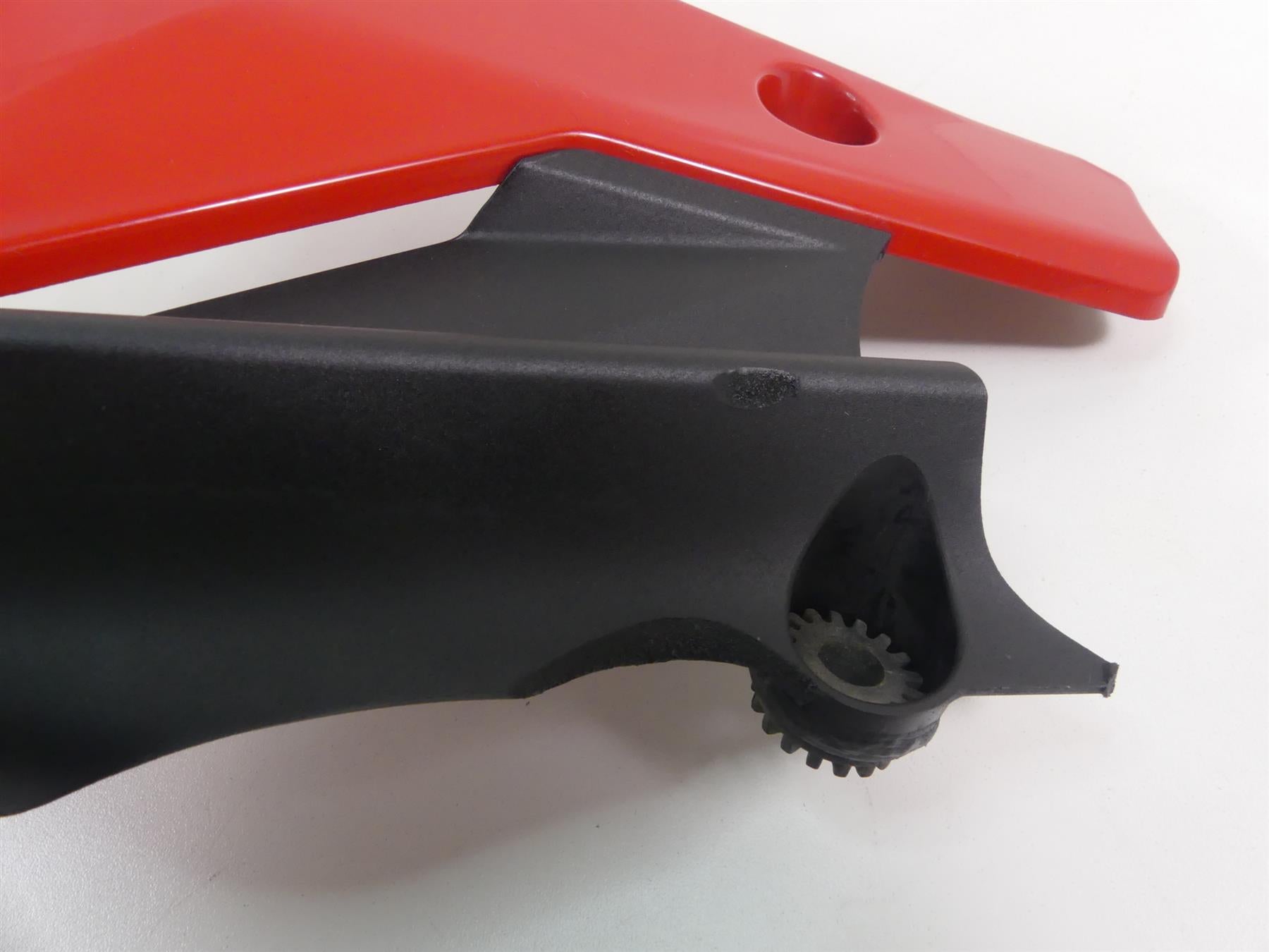 2010 Ducati Streetfighter 1098 S Lower Radiator Belly Fairing Set 48032811A {{ shop.shopifyCountryName }} - Mototech271