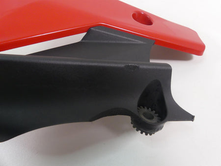 2010 Ducati Streetfighter 1098 S Lower Radiator Belly Fairing Set 48032811A {{ shop.shopifyCountryName }} - Mototech271