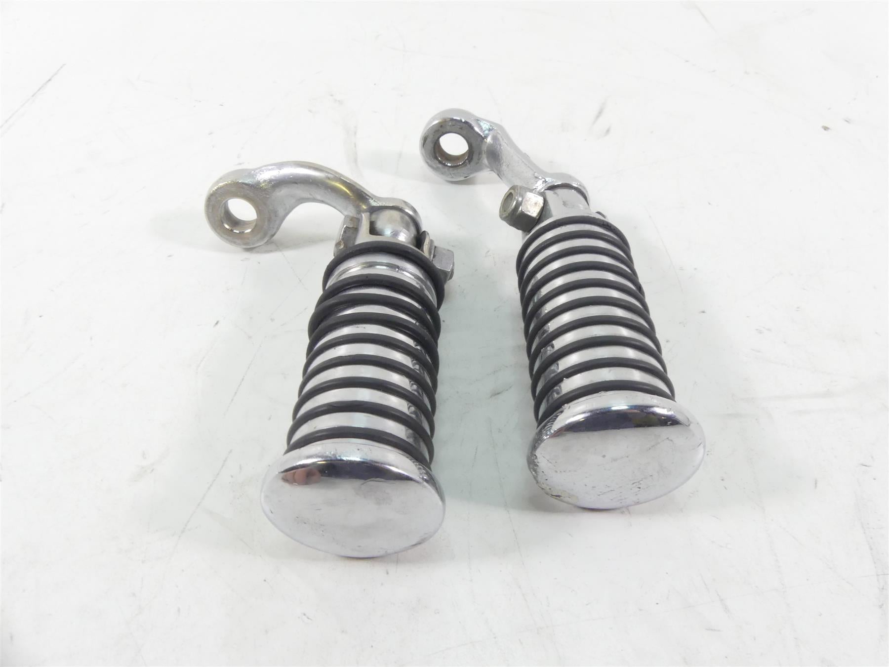 1978 Harley XLH1000 Sportster Ironhead Front Left Right Footpeg Set 50948-75 {{ shop.shopifyCountryName }} - Mototech271