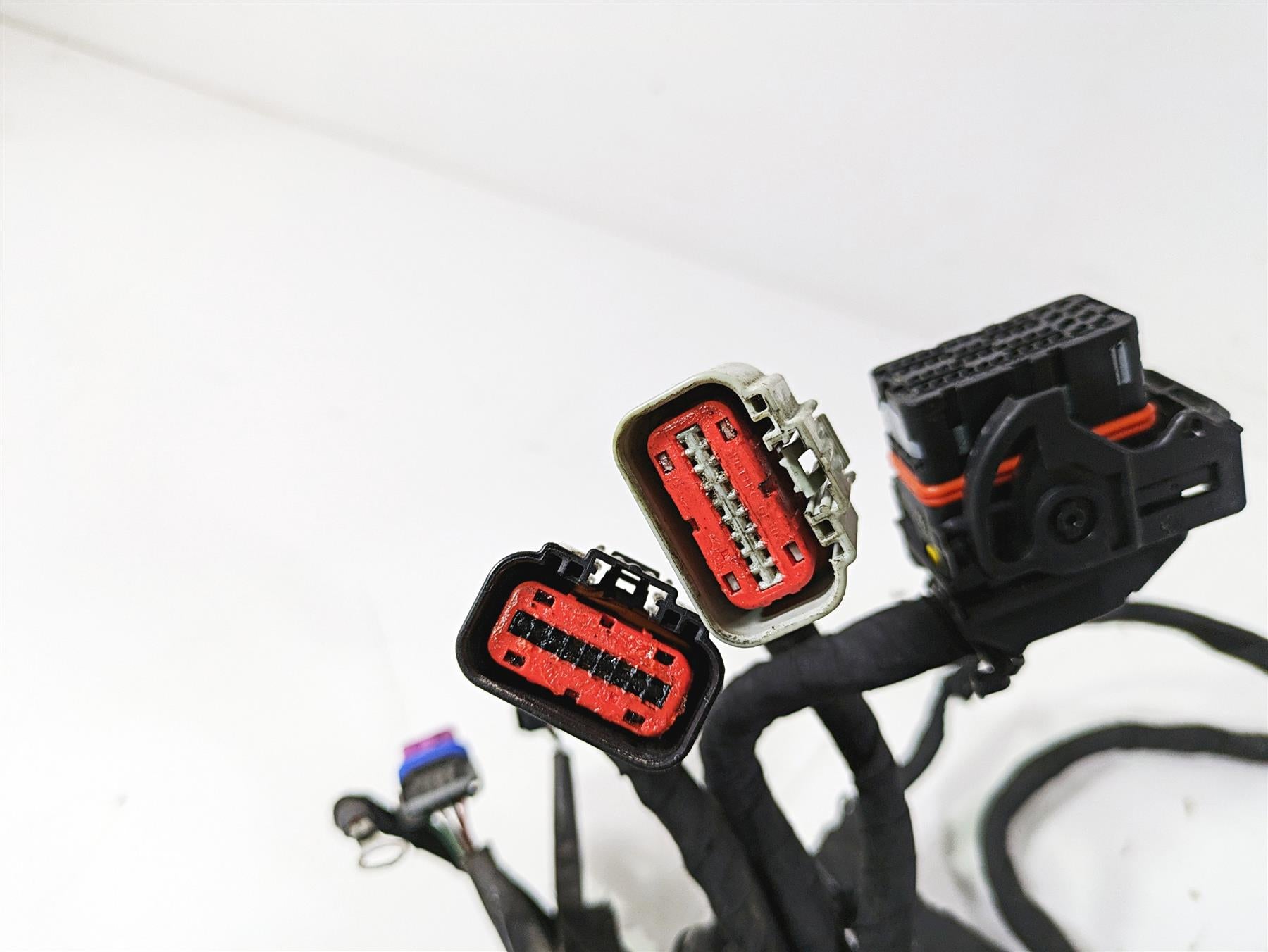 2012 Harley FLD Dyna Switchback Main Wiring Harness Loom -No Cuts 71072-12A {{ shop.shopifyCountryName }} - Mototech271