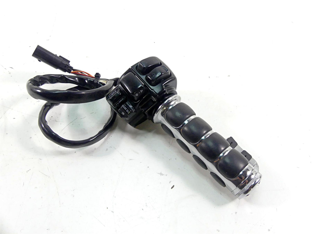 2008 Harley Touring FLHX Street Glide Right Cruise Control Switch Set 71595-08 {{ shop.shopifyCountryName }} - Mototech271