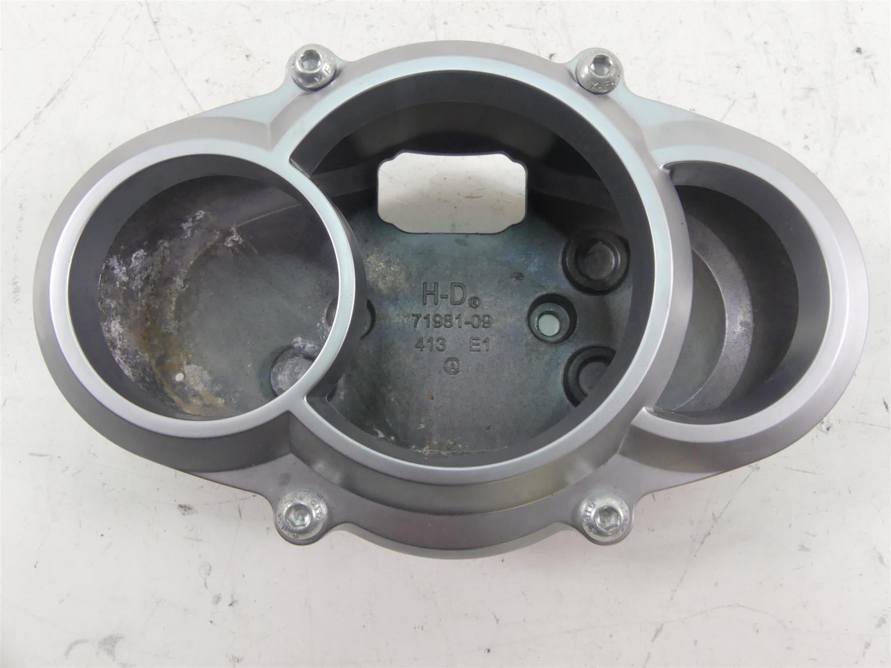 2012 Harley VRSCF Muscle Rod Speedometer Gauges Housing & Bezel 71981-09 {{ shop.shopifyCountryName }} - Mototech271