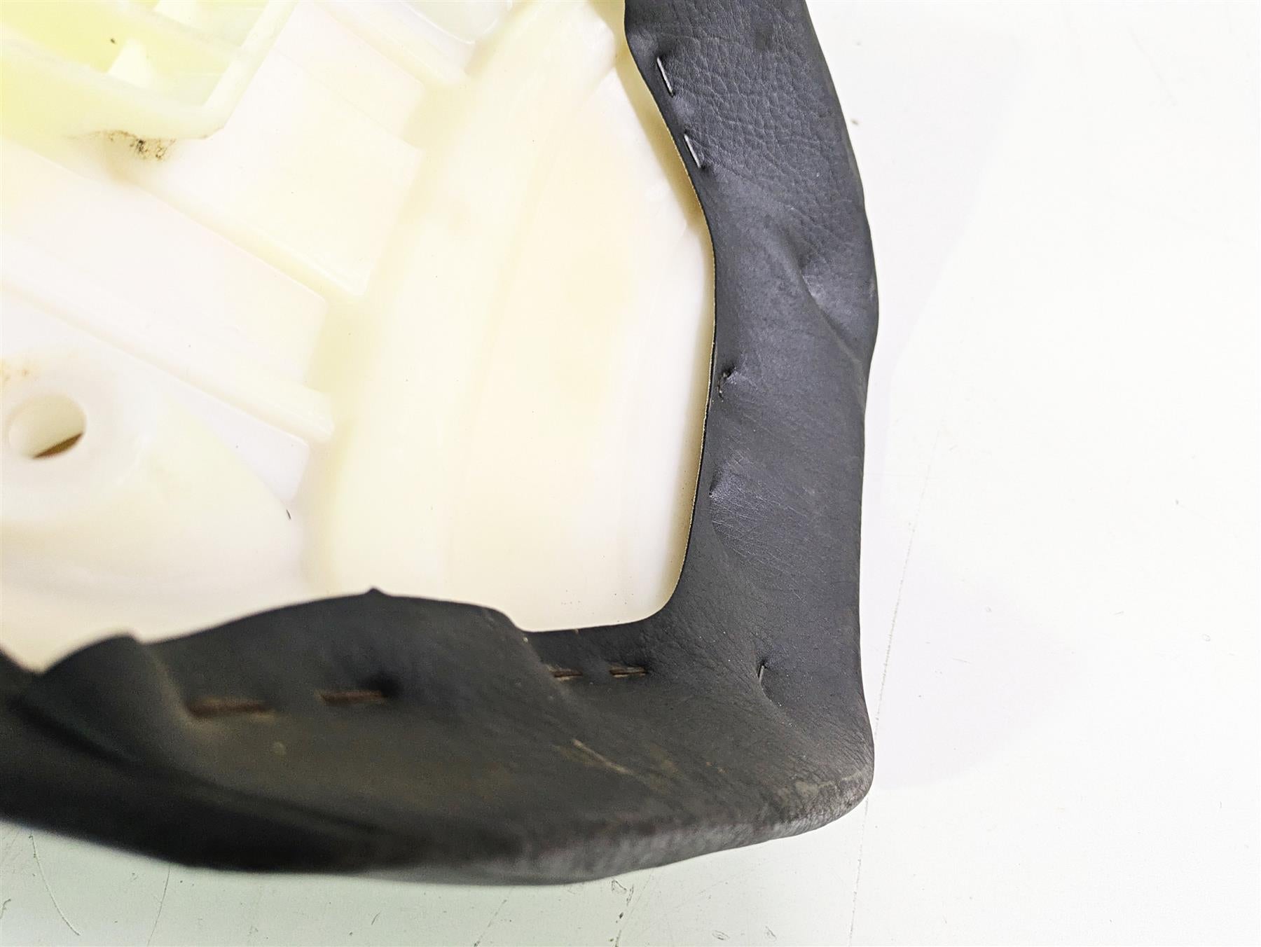 2001 Yamaha Banshee YFZ350 Oem Stock Seat Saddle 5FK-24710 {{ shop.shopifyCountryName }} - Mototech271