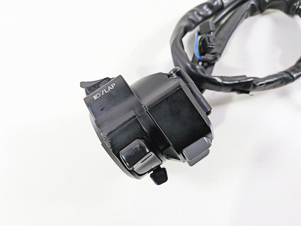 2024 Yamaha YZF R1 RN65 Left Hand Control Switch - Read B3L-83969-01-00 {{ shop.shopifyCountryName }} - Mototech271