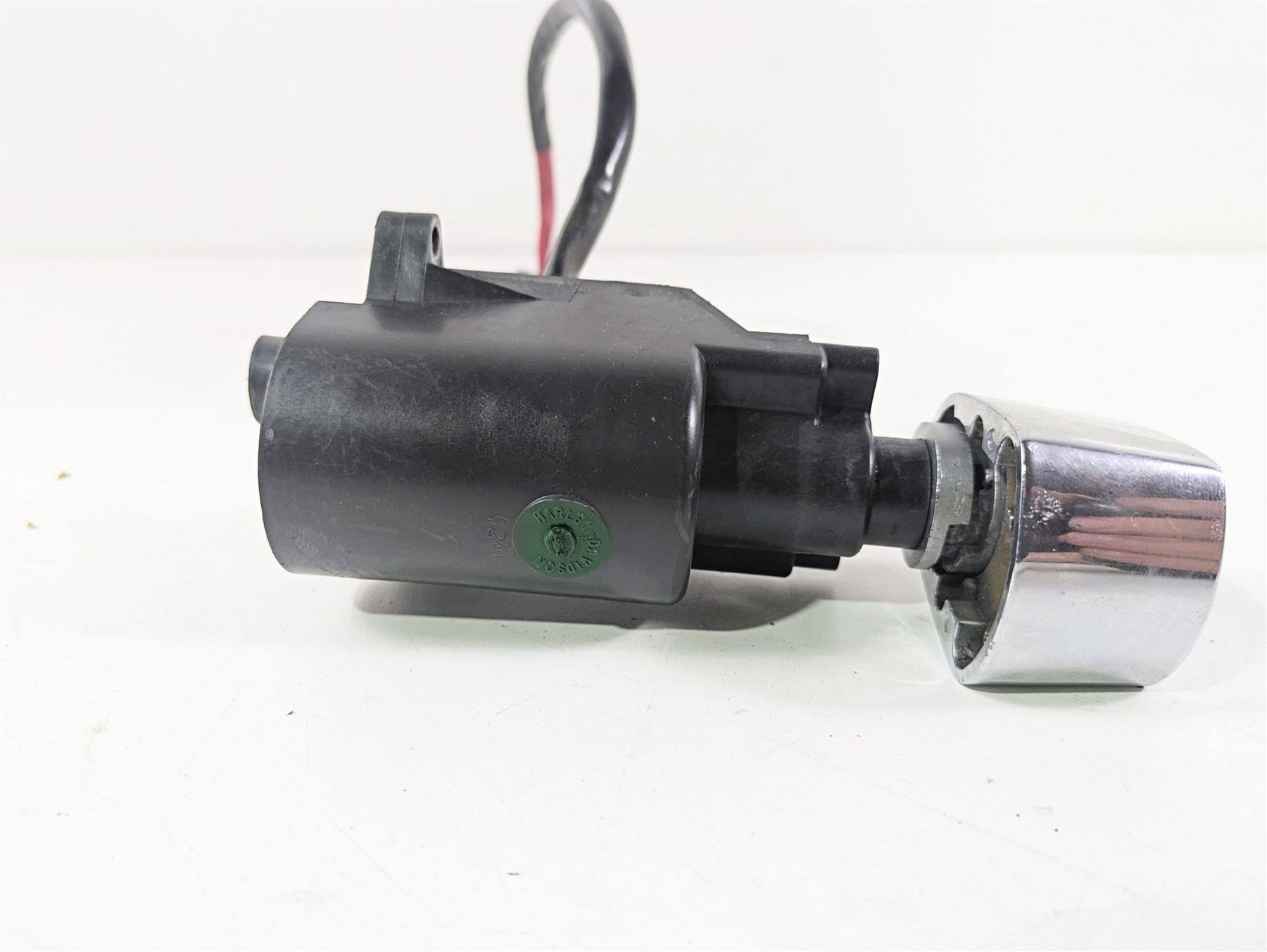 2001 Harley Touring FLHX Street Glide Ignition Switch - Vin 71526-93B {{ shop.shopifyCountryName }} - Mototech271