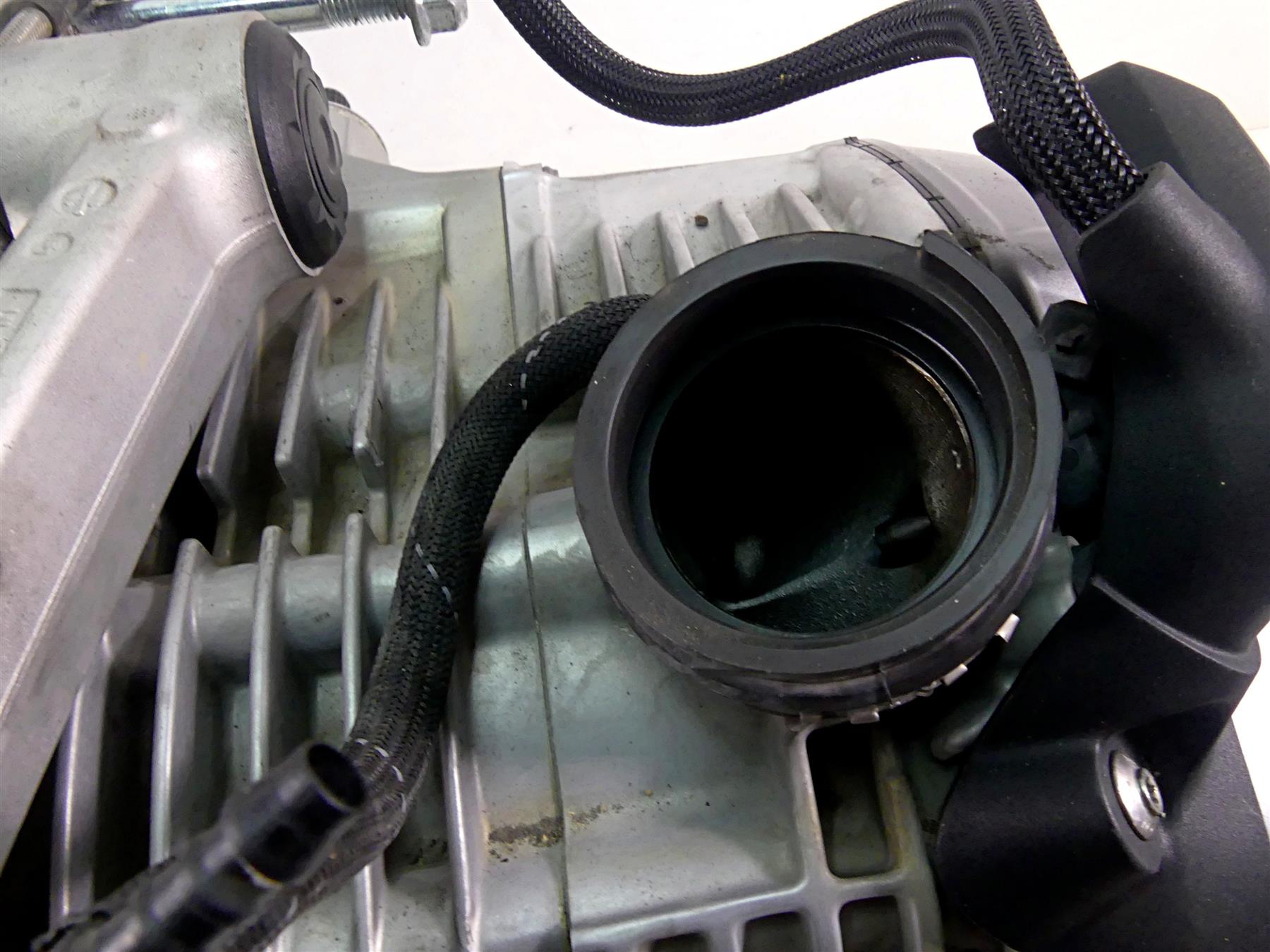 2014 BMW R1200GS K50 Running Engine Motor Transmission - 26k - Read 11008389099 {{ shop.shopifyCountryName }} - Mototech271