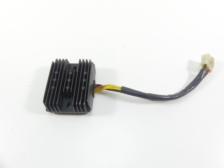 2002 Triumph Bonneville America Rectifier Voltage Regulator T1300889 {{ shop.shopifyCountryName }} - Mototech271