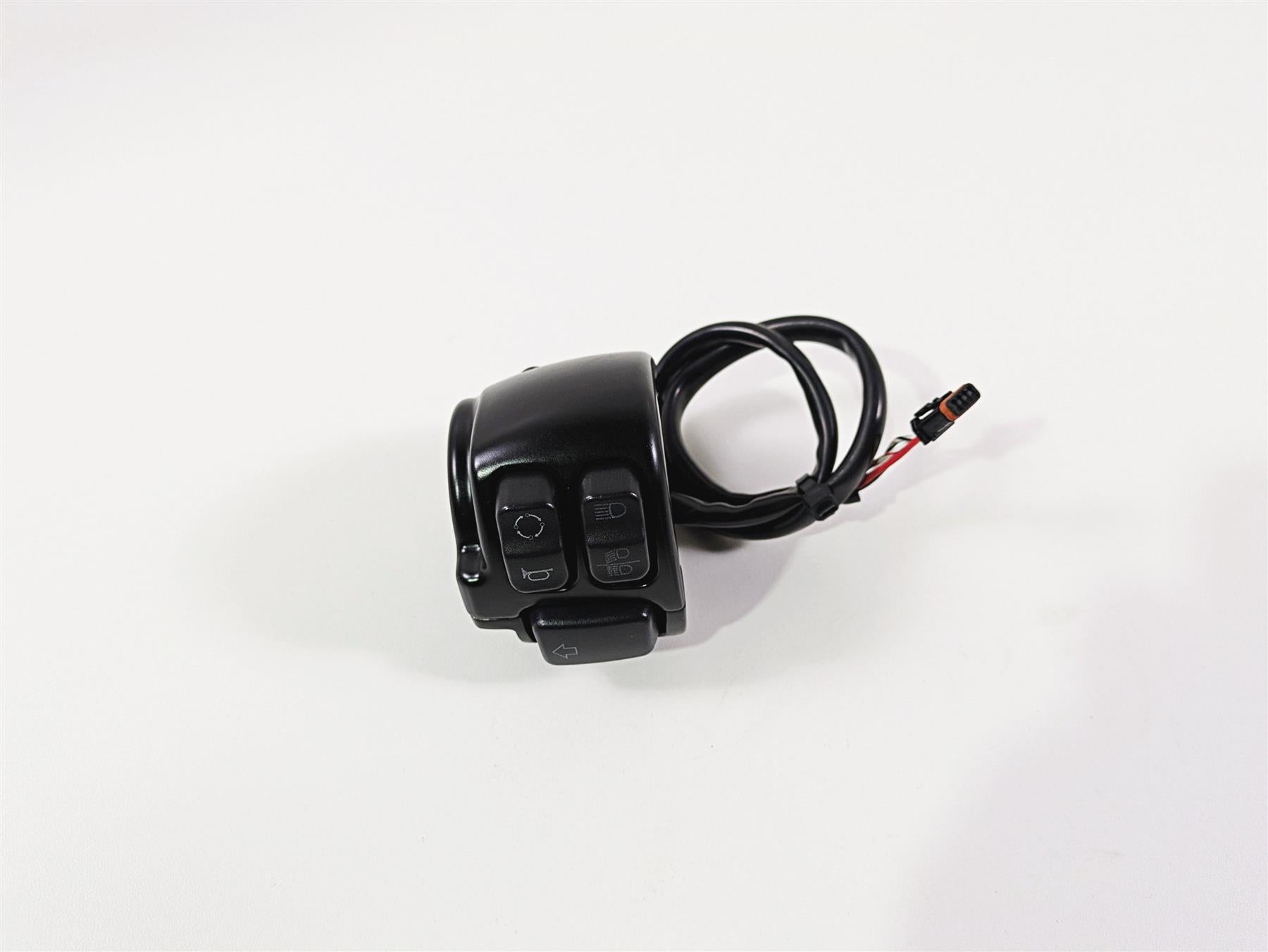 2019 Harley Softail FXDR 114 Left Hand Light Control Switch 71500292 {{ shop.shopifyCountryName }} - Mototech271