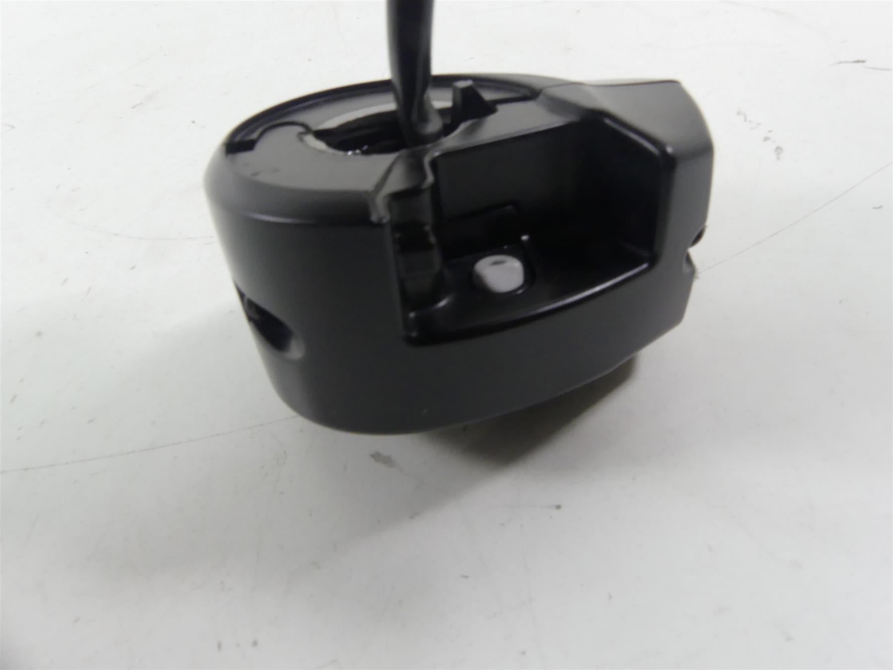2017 Harley Touring FLHTKL Electra Glide Right Hand Control Switch 71500129 {{ shop.shopifyCountryName }} - Mototech271