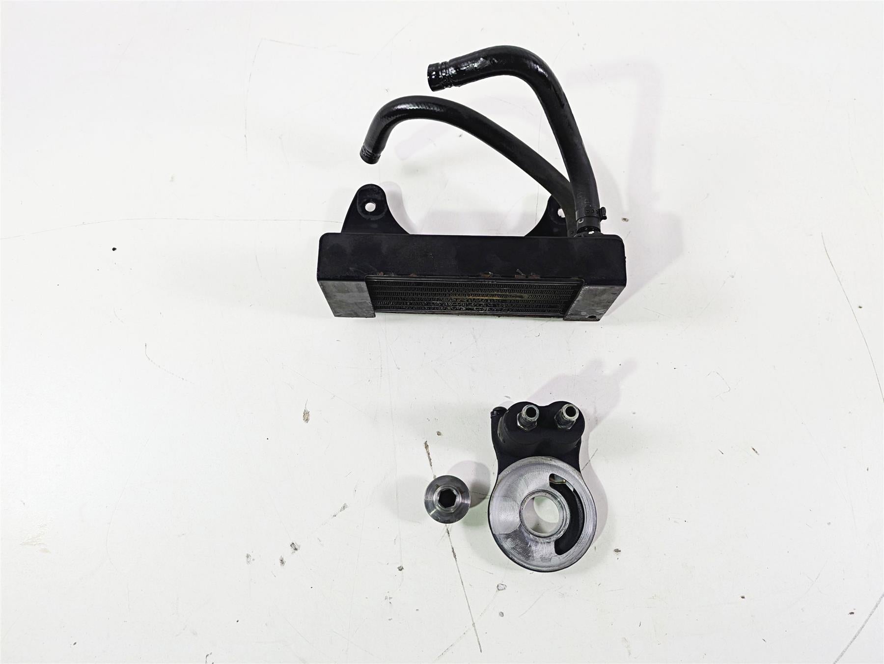 2008 Harley Touring FLHTP Electra Glide Oil Cooler & Flange Set 63083-11A {{ shop.shopifyCountryName }} - Mototech271