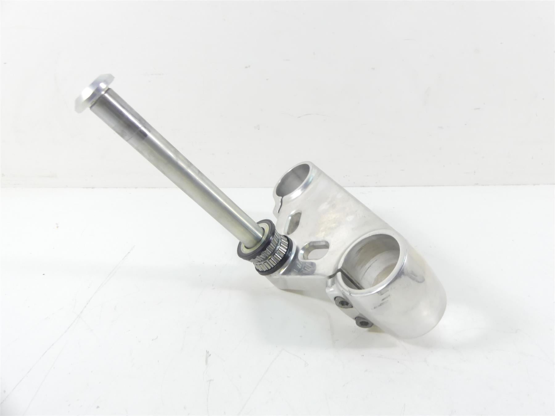 2013 Harley VRSCF Muscle V-Rod Lower Triple Tree Steering Yoke - 55mm 46892-09B {{ shop.shopifyCountryName }} - Mototech271