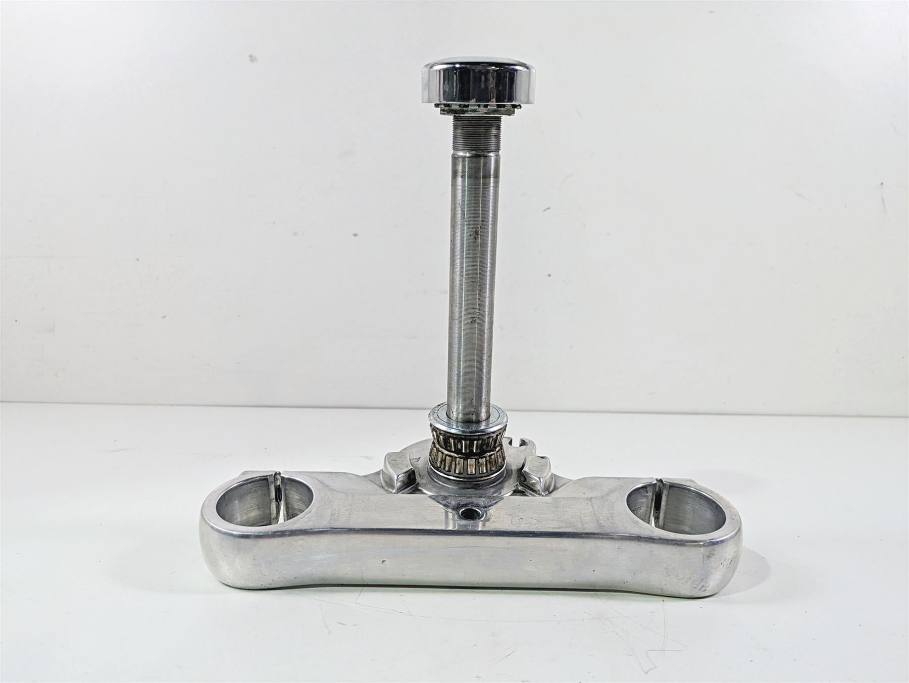 2009 Harley FXDC Dyna Super Glide Lower Triple Tree Steering Clamp Read 45867-08