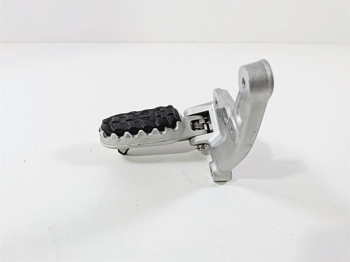 2022 Triumph Tiger 900 GT Pro Left Front Foot Peg & Mount T2082204 {{ shop.shopifyCountryName }} - Mototech271