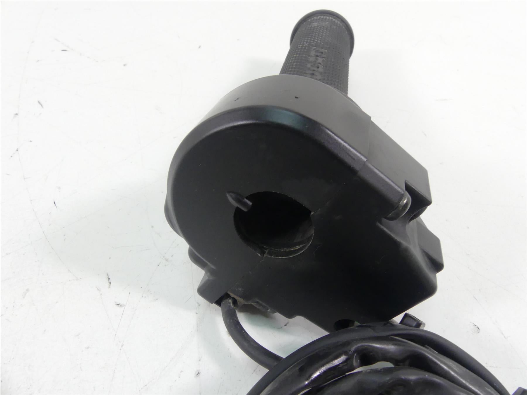 2020 Ducati Multistrada 1260 Enduro Heated Grip & Throttle Control Set 66020121B {{ shop.shopifyCountryName }} - Mototech271