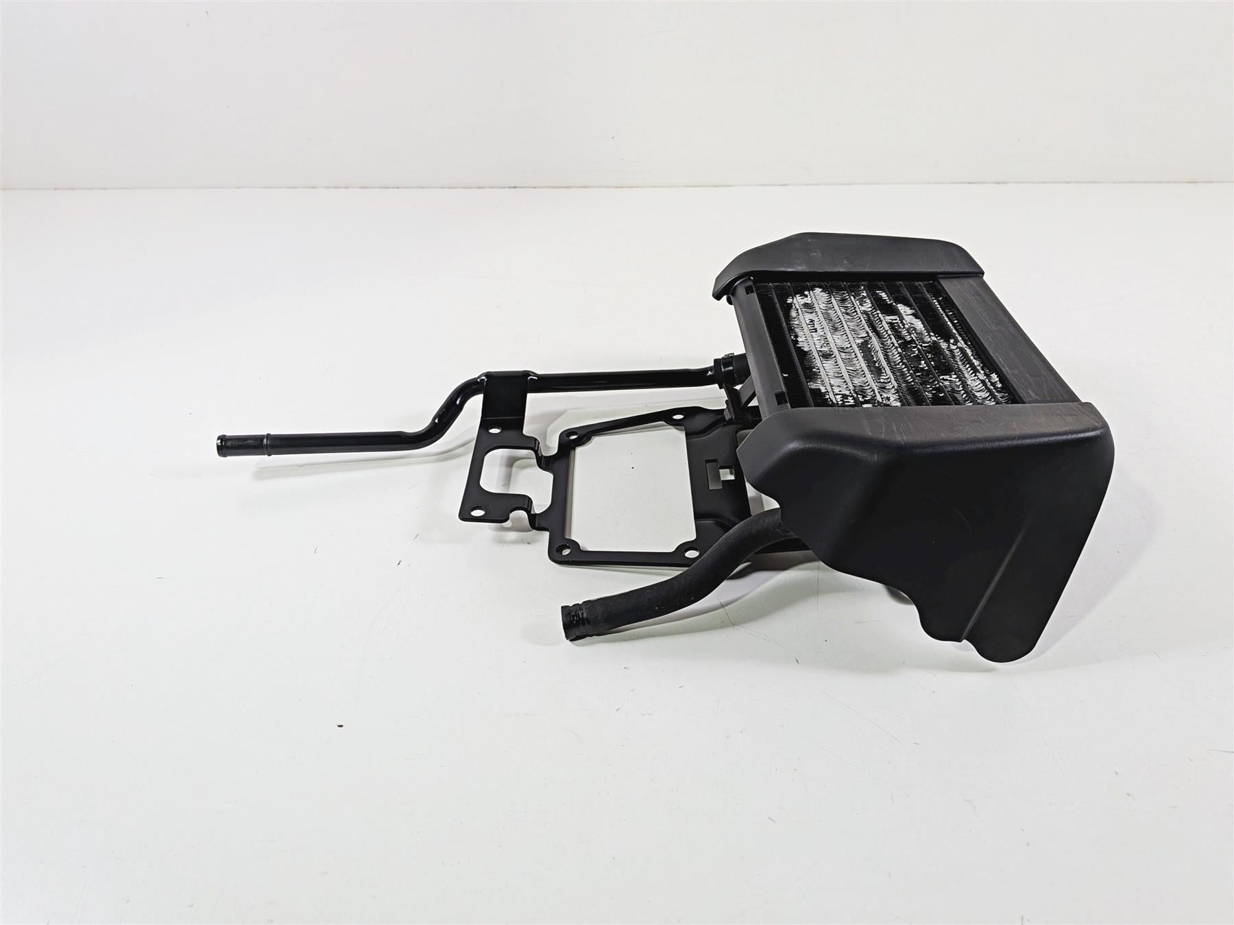 2018 Harley Touring FLHTCU Electra Glide Oil Cooler & Cover & Lines 62700196-Mototech271