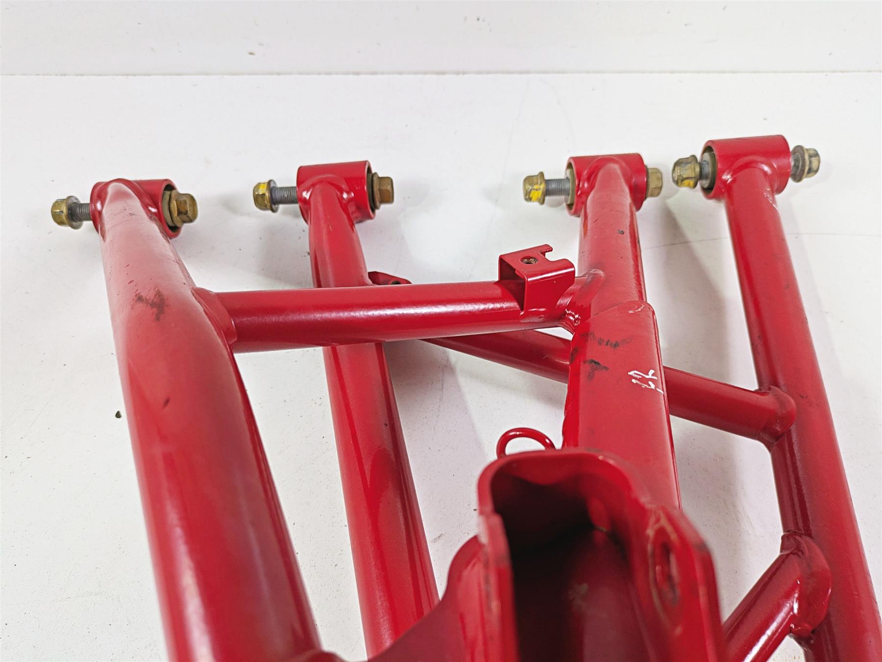 2023 Honda Talon SXS1000 S2R Right Front Control Arm Knee 51350-HL6-AG0Z {{ shop.shopifyCountryName }} - Mototech271