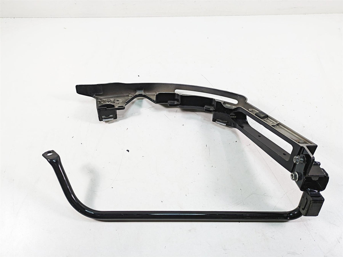 2019 Harley Touring FLHX Street Glide Right Rear Saddlebag Support 90200499 {{ shop.shopifyCountryName }} - Mototech271