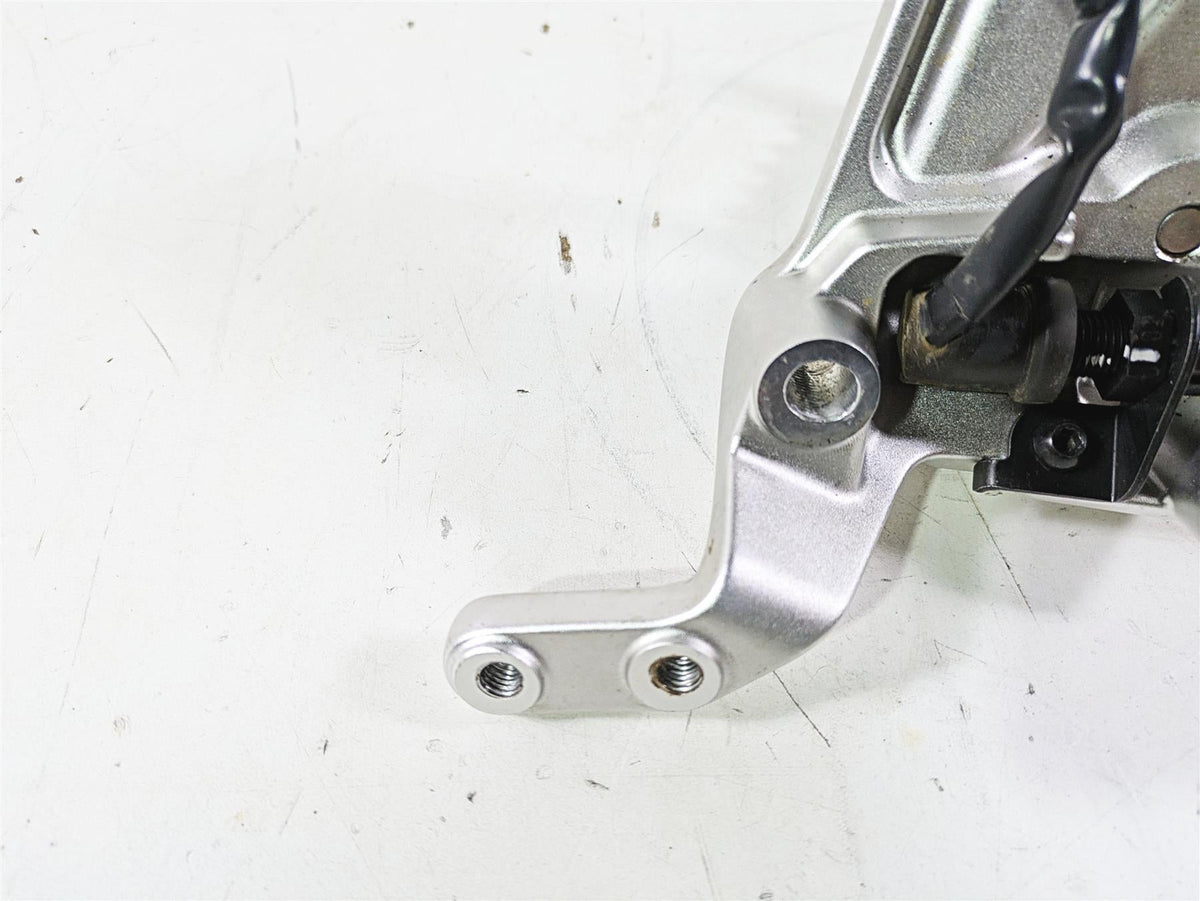 2021 Yamaha Tenere 700 XTZ7 Right Footpeg Foot Peg & Mount BW3-F7443-00-00 {{ shop.shopifyCountryName }} - Mototech271