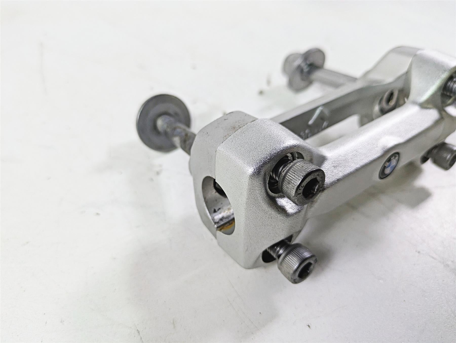 2023 BMW G310R K03 Handlebar Riser Holder Clamp Set 32718554120 {{ shop.shopifyCountryName }} - Mototech271
