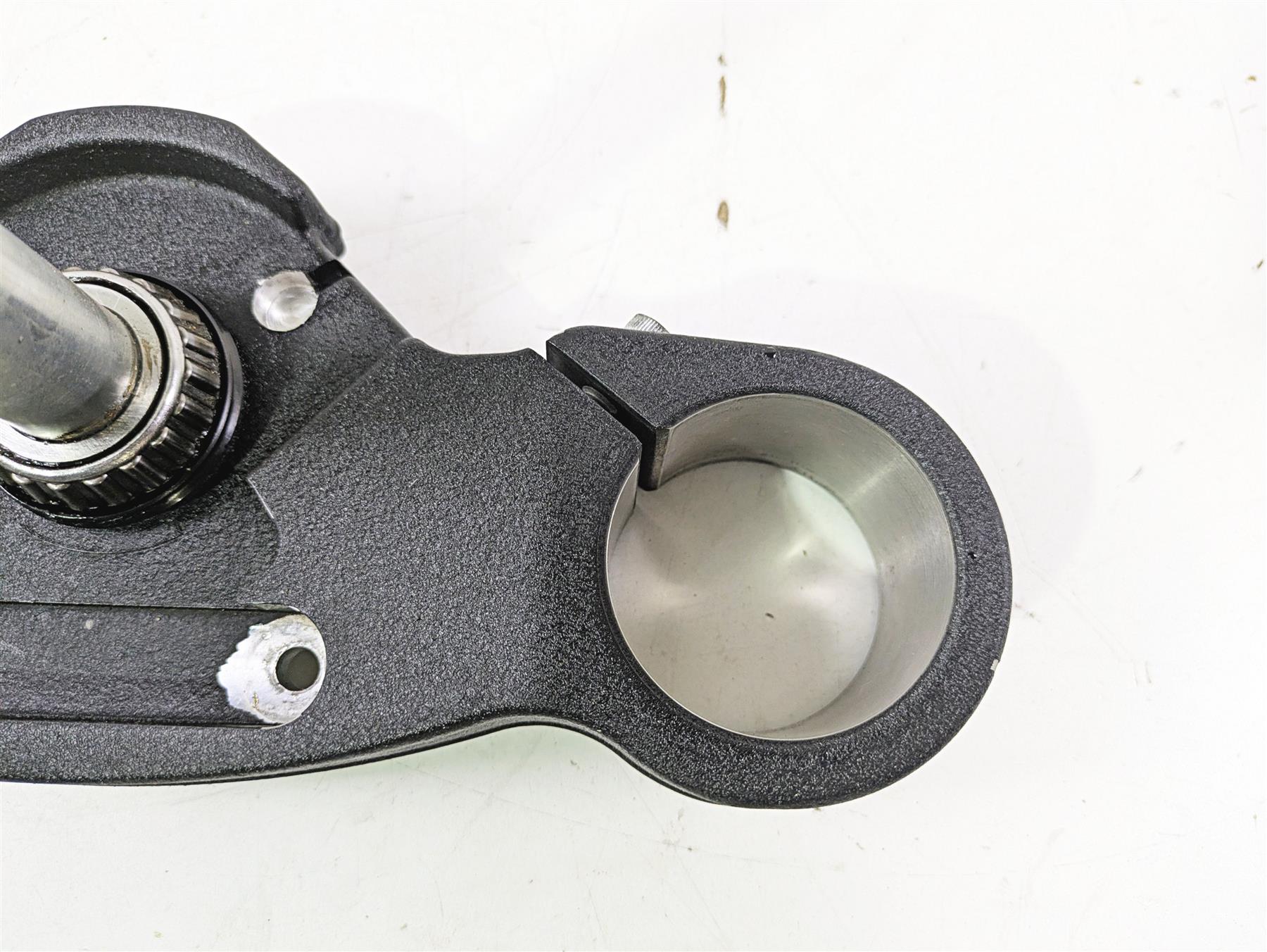 2022 Harley FXLRS Softail Low Rider Lower Triple Tree Clamp - Read 45900260B {{ shop.shopifyCountryName }} - Mototech271