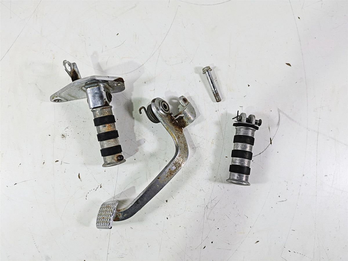 2002 Honda VT1100 Shadow Sabre Right Foot Pegs & Brake Pedal Set 50615-MCK-A00 {{ shop.shopifyCountryName }} - Mototech271