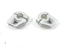 Load image into Gallery viewer, 2009 BMW R1200GS K255 Adv Stock Handlebar Risers 28.5mm 31427718173 | Mototech271
