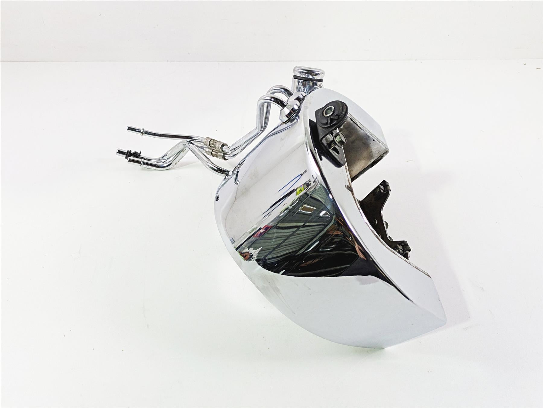 2004 Harley Softail FXSTDI Deuce Chrome Oil Tank Reservoir 62498-00A {{ shop.shopifyCountryName }} - Mototech271