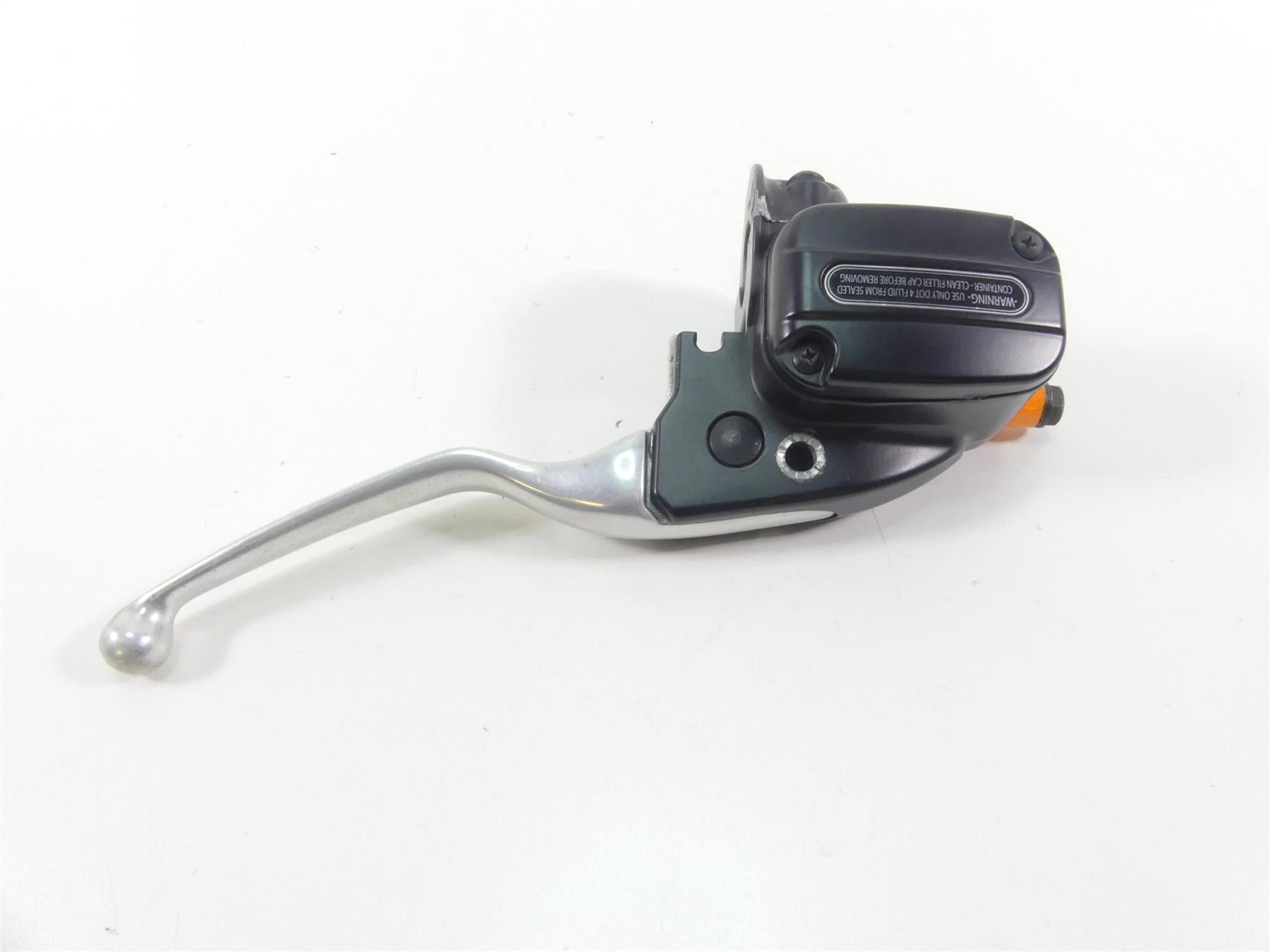 2006 Harley VRSCD Night Rod Front Brake Master Cylinder 11/16" 44551-06C {{ shop.shopifyCountryName }} - Mototech271