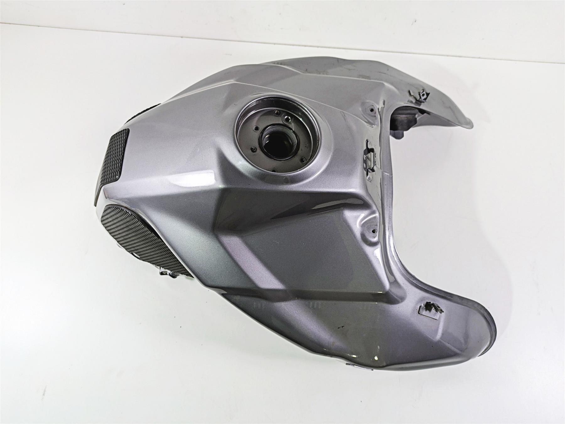 2015 Triumph Tiger Explorer XC Fuel Gas Petrol Tank Reservoir T2407054 {{ shop.shopifyCountryName }} - Mototech271