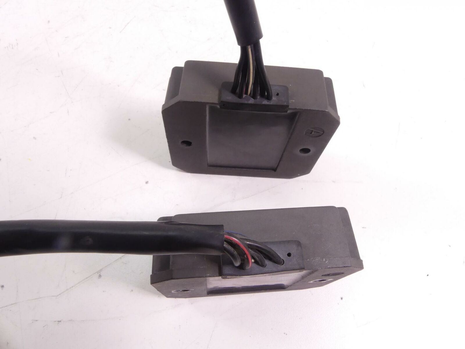 2001 Kawasaki VN1500 Vulcan C Rectifier Voltage Regulator Set + Covers 21066-110 {{ shop.shopifyCountryName }} - Mototech271