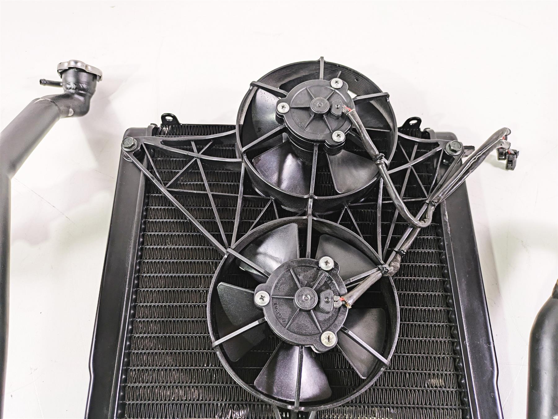 2006 Harley VRSCR Street V-Rod Radiator Fans Reservoir Hoses 26722-04 {{ shop.shopifyCountryName }} - Mototech271