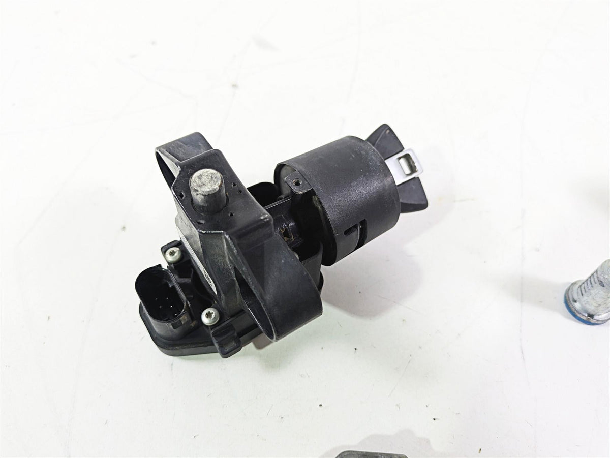 2017 BMW S1000RR K46 Cdi Ecu Ecm Ignition Switch Set Immobilizer 13618392346 {{ shop.shopifyCountryName }} - Mototech271