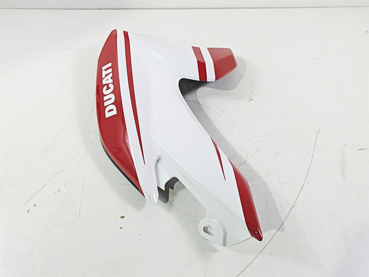 2015 Ducati Hypermotard 821 SP Right Fuel Gas Tank Fairing Cover Cowl 48015691C {{ shop.shopifyCountryName }} - Mototech271