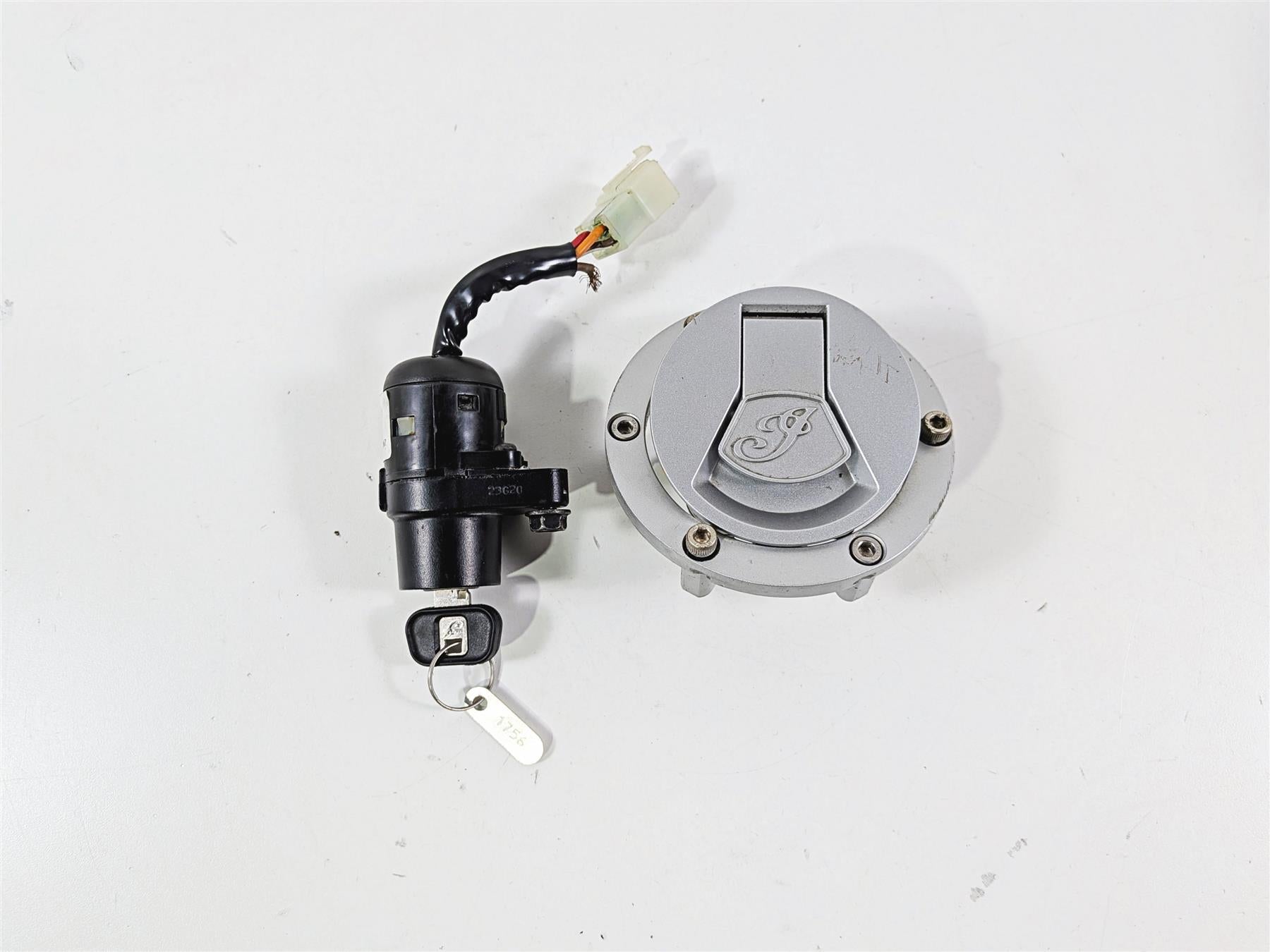 2021 Indian Scout 1200 Ignition Switch Gas Cap Key Lock Set -READ 4016935 {{ shop.shopifyCountryName }} - Mototech271