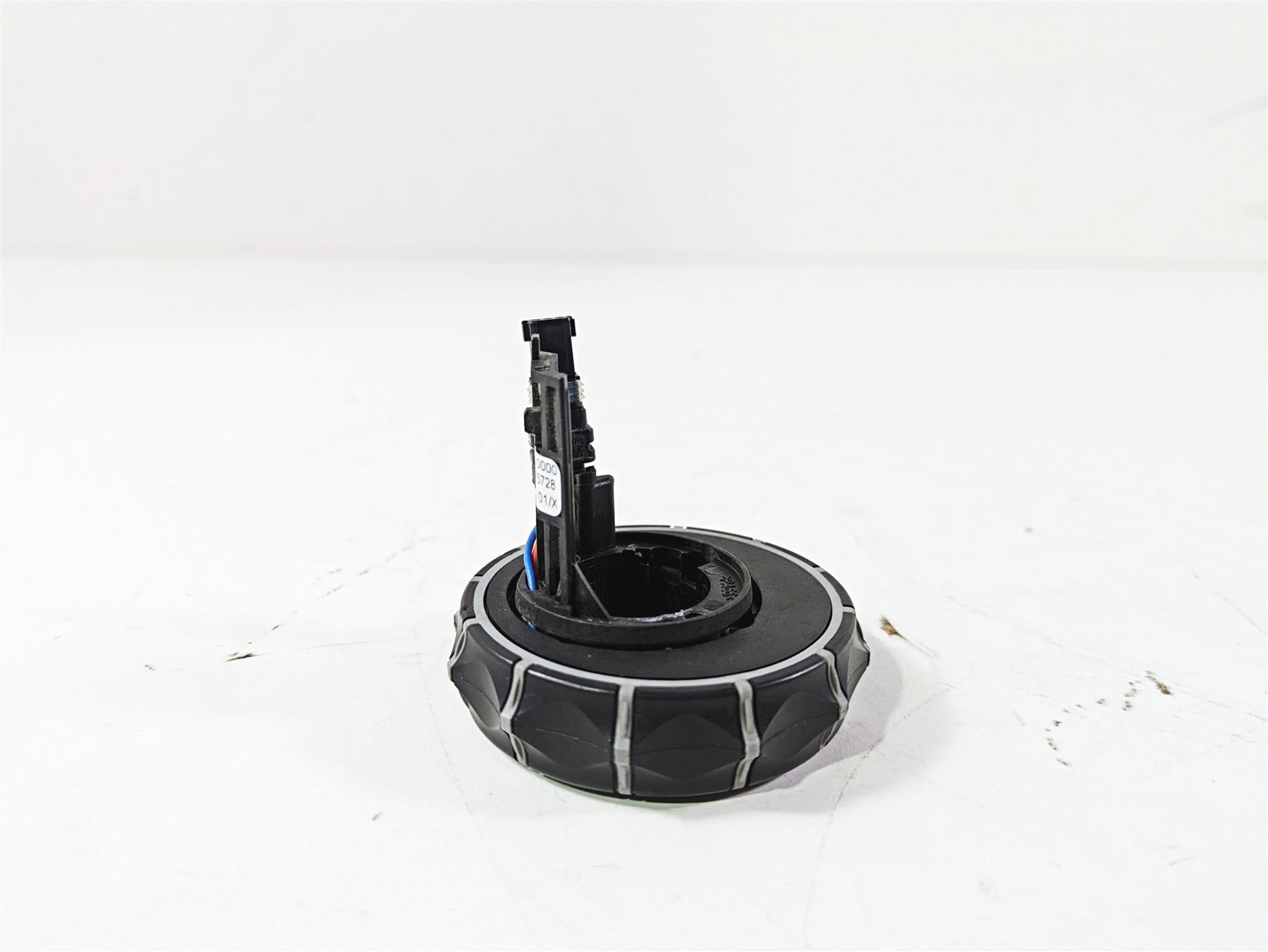 2019 BMW S1000XR K49 Left Round Multi Control Switch 61317727498 {{ shop.shopifyCountryName }} - Mototech271