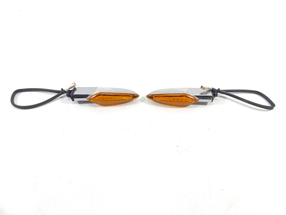 2011 Victory Cross Country Front Blinker Turn Signal Set 2411114 {{ shop.shopifyCountryName }} - Mototech271