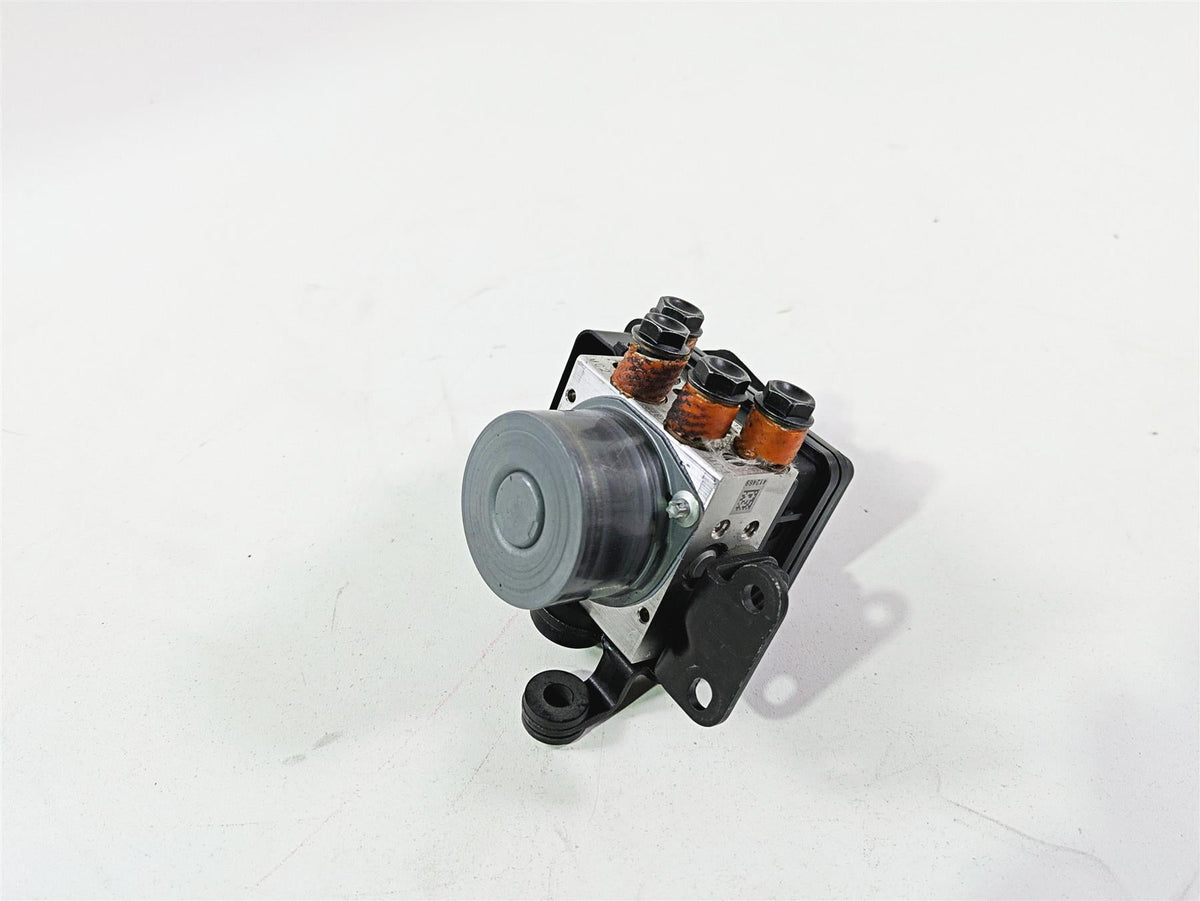 2019 Ducati Supersport 939 S Abs Brake Control Module Unit 54240661B {{ shop.shopifyCountryName }} - Mototech271
