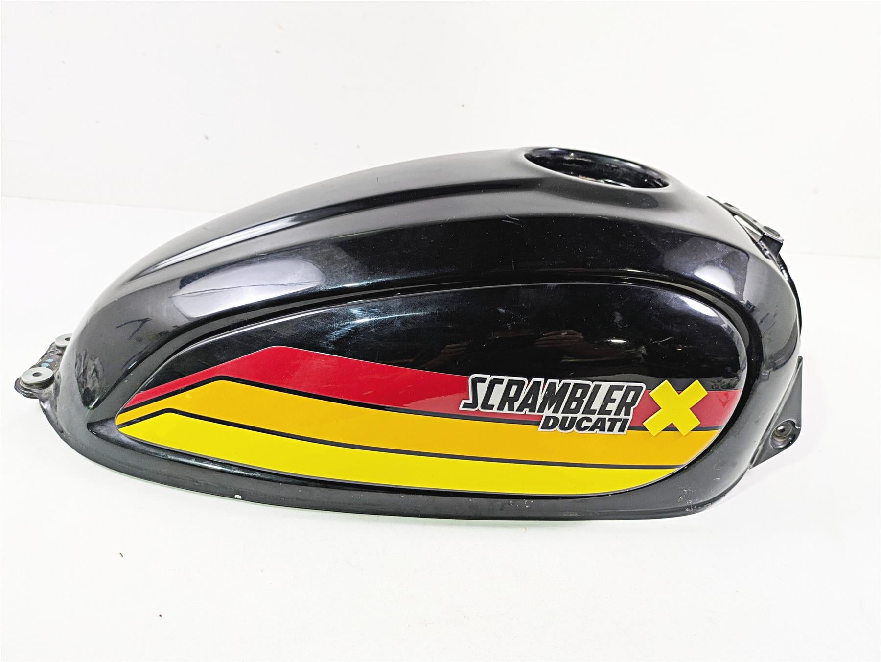 2018 Ducati Scrambler Desert Sled 800 Fuel Gas Petrol Tank - Read 58612221B {{ shop.shopifyCountryName }} - Mototech271