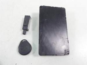 2017 Harley Touring FLHTKL Electra Glide Bcm Security X-Axis Fob Module 41000341