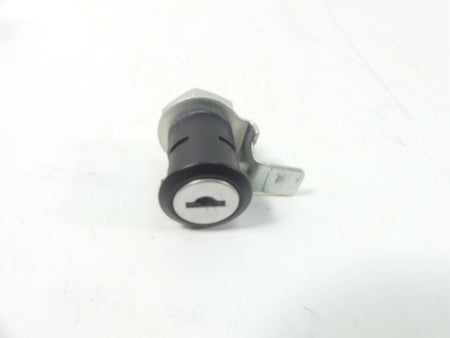 2020 Yamaha VMX17 1700 Ignition Switch Key Lock Tank Cap Set 2S3-82501-30-00 {{ shop.shopifyCountryName }} - Mototech271