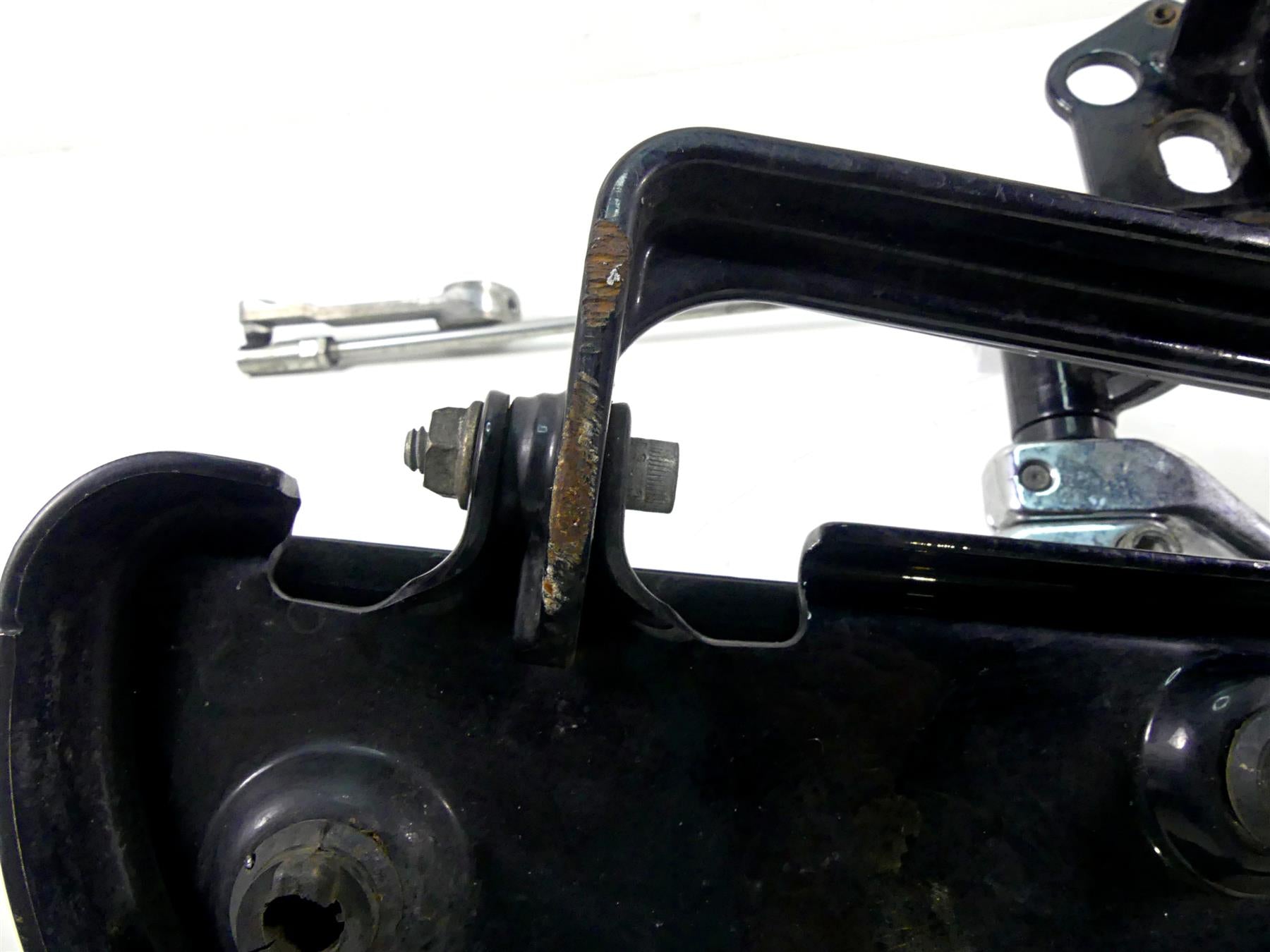 2016 Harley Softail FLS Slim Left Front Floorboard & Shifter Set 33630-07A {{ shop.shopifyCountryName }} - Mototech271