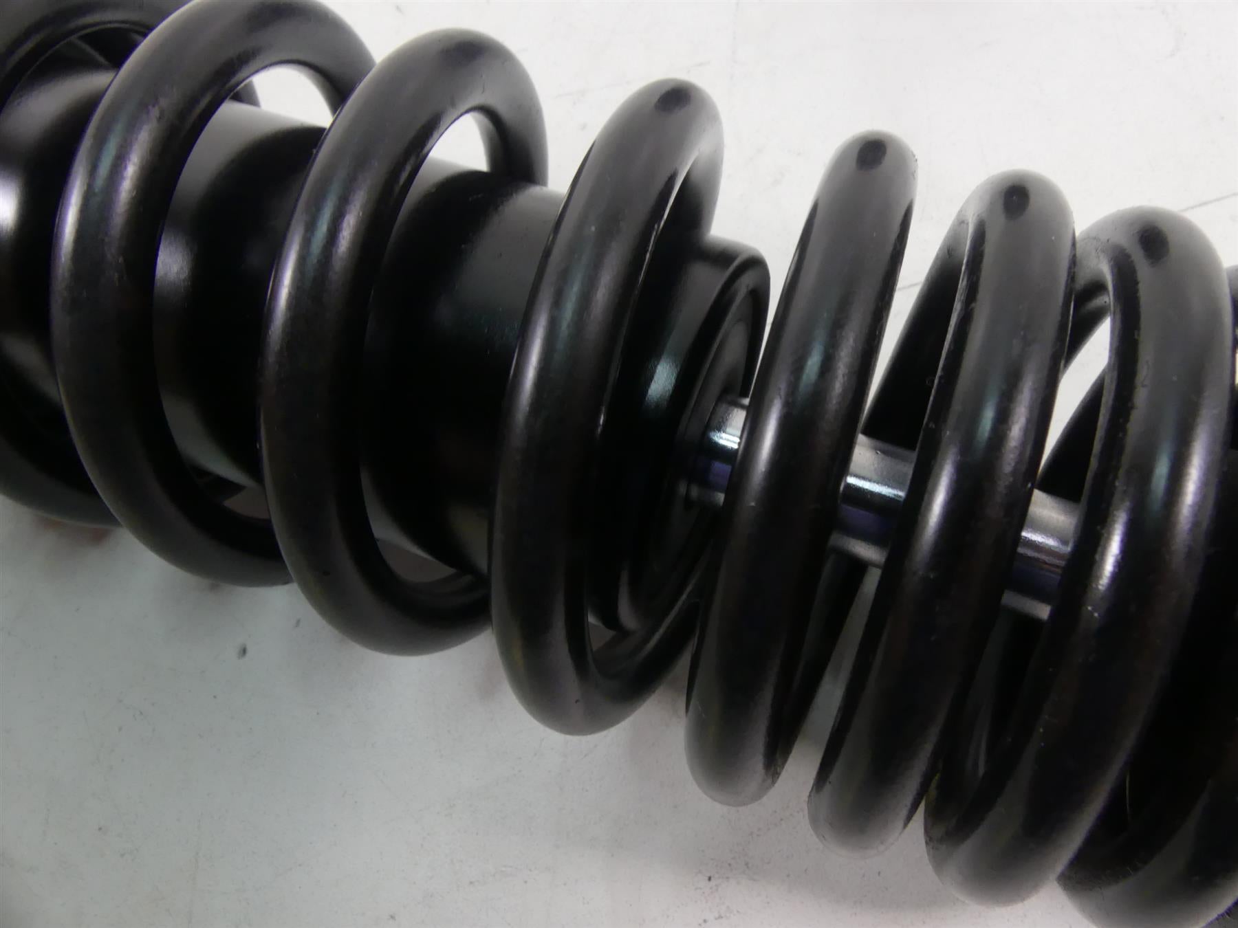 2017 Victory Octane 1200 Straight Rear 10,5" Shock Damper Suspension Set 1543418 {{ shop.shopifyCountryName }} - Mototech271