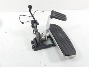 2001 Yamaha XV1600 Road Star Front Right Floor Board + Brake Pedal 4WM-27420-10 | Mototech271