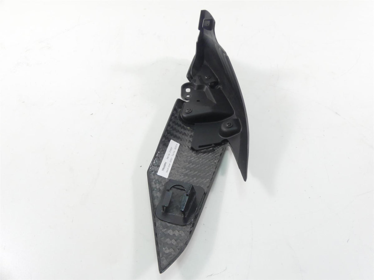 2020 Triumph Speed Triple RS 1050 Right Nice Side Carbon Fiber Cover T2103021 {{ shop.shopifyCountryName }} - Mototech271