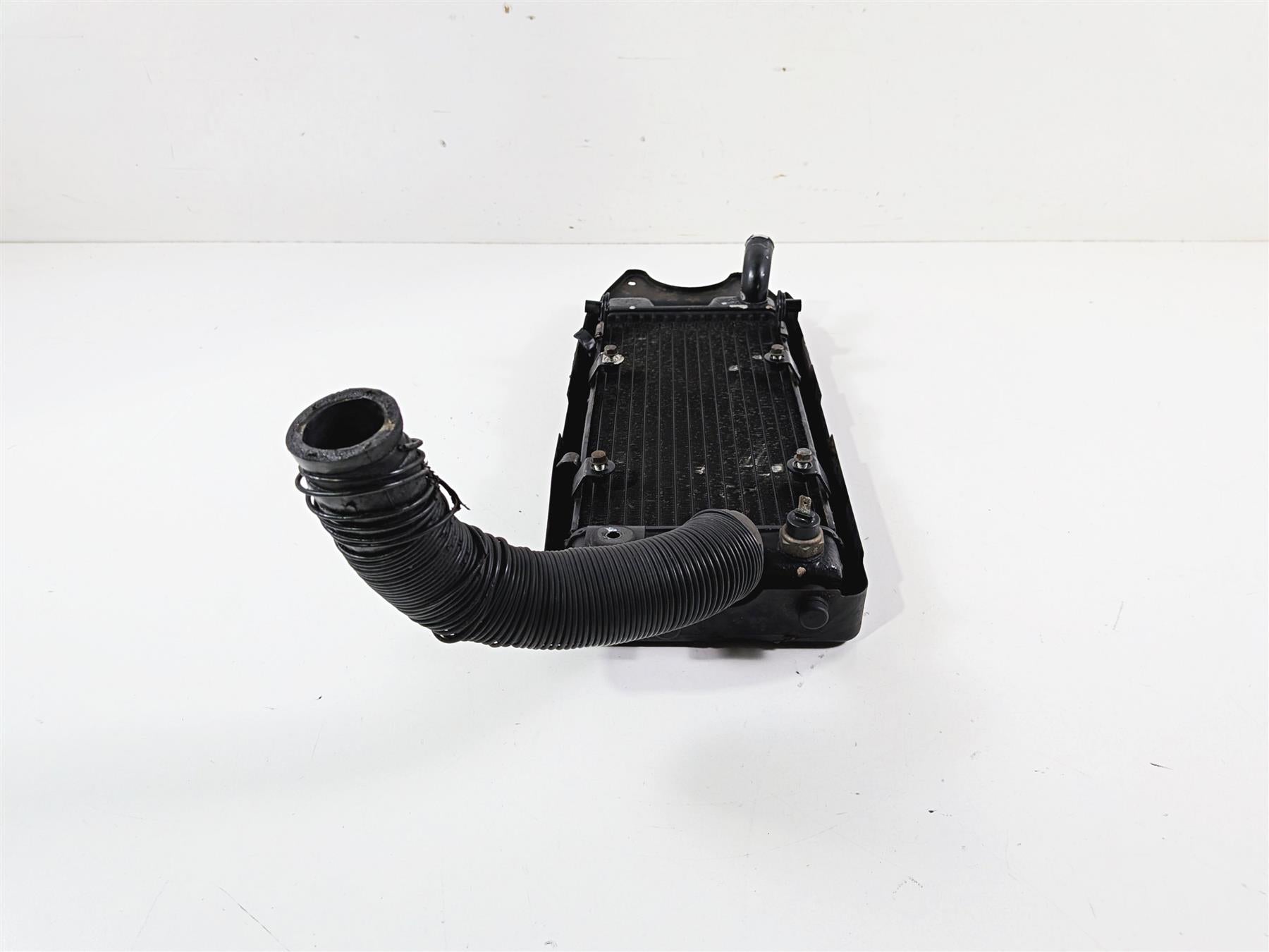 1995 Honda VT600 CD Shadow Deluxe Radiator 19010-MR1-003 19010-MR1-013 {{ shop.shopifyCountryName }} - Mototech271