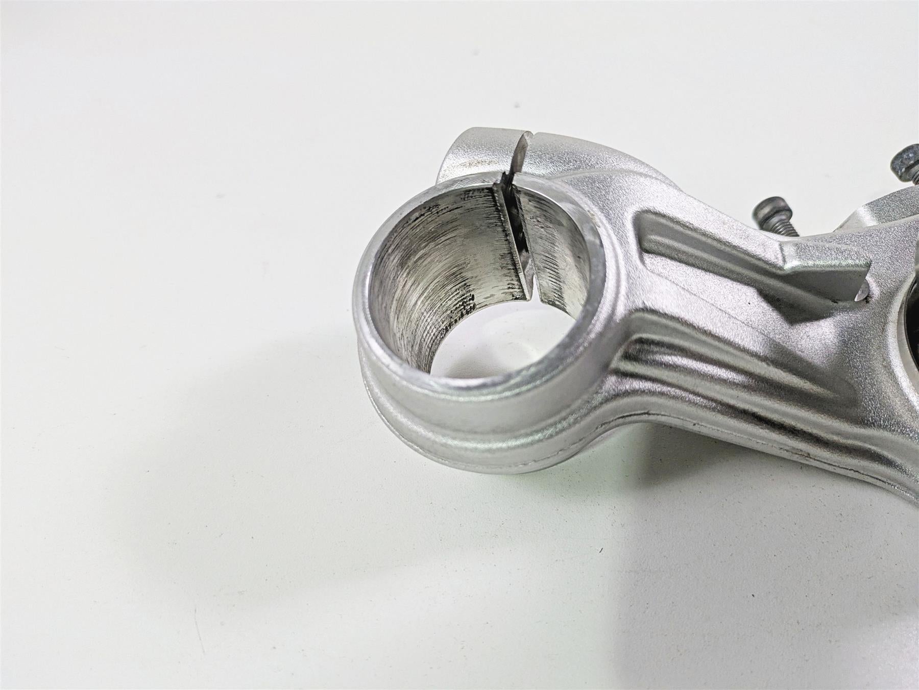 2022 BMW RnineT Pure K22 Lower Triple Tree Steering Clamp 31428558481 {{ shop.shopifyCountryName }} - Mototech271