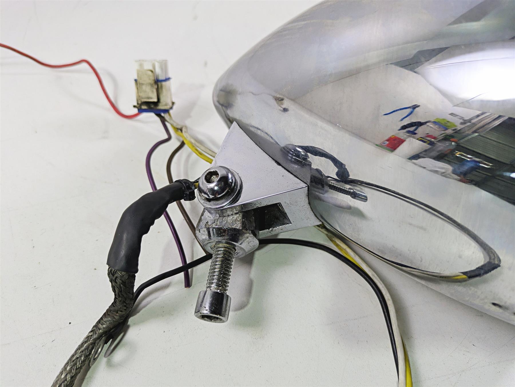 2002 Big Dog Pitbull Headlight Head Light Lamp & Mount 173-000010-01 {{ shop.shopifyCountryName }} - Mototech271